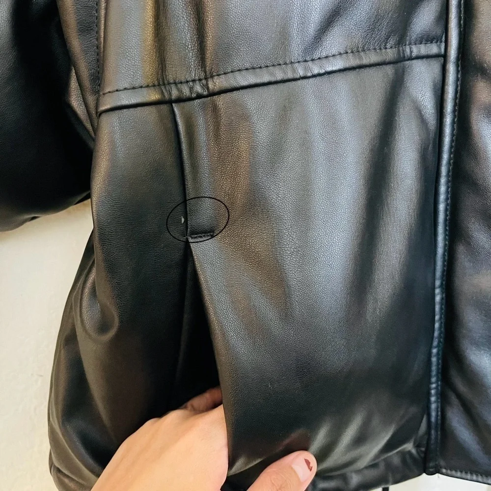 Topshop Faux Leather Cropped Puffer Jacket Women Size 2 Color Black Pockets - Picture 12 of 16